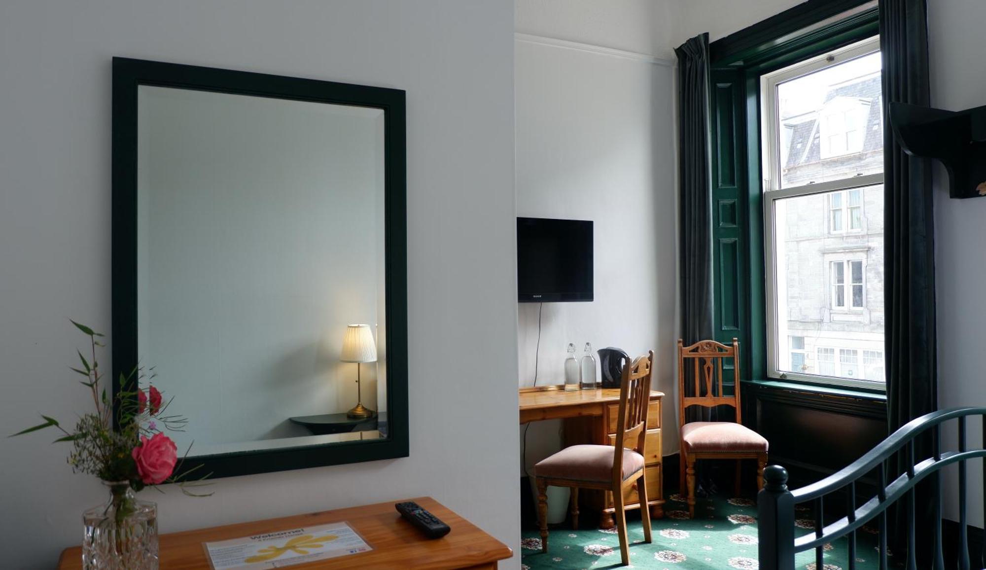 4 Friends House Hotell Edinburg Exteriör bild