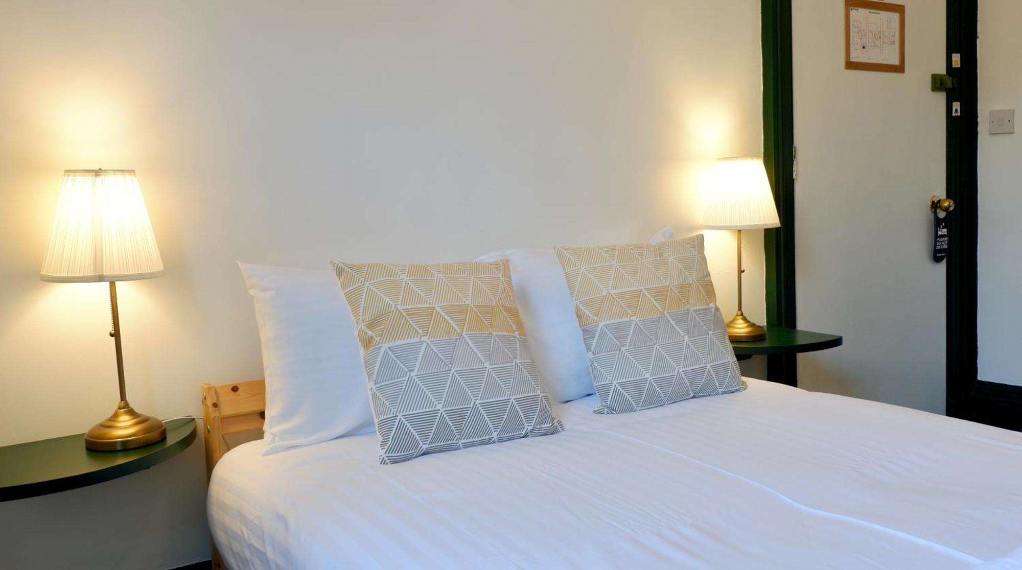 4 Friends House Hotell Edinburg Exteriör bild