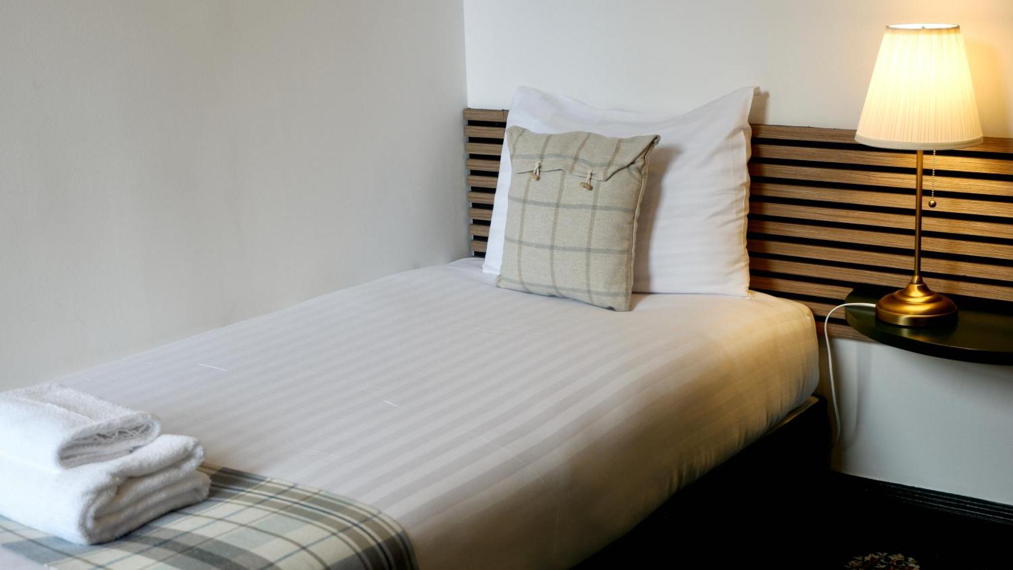 4 Friends House Hotell Edinburg Rum bild