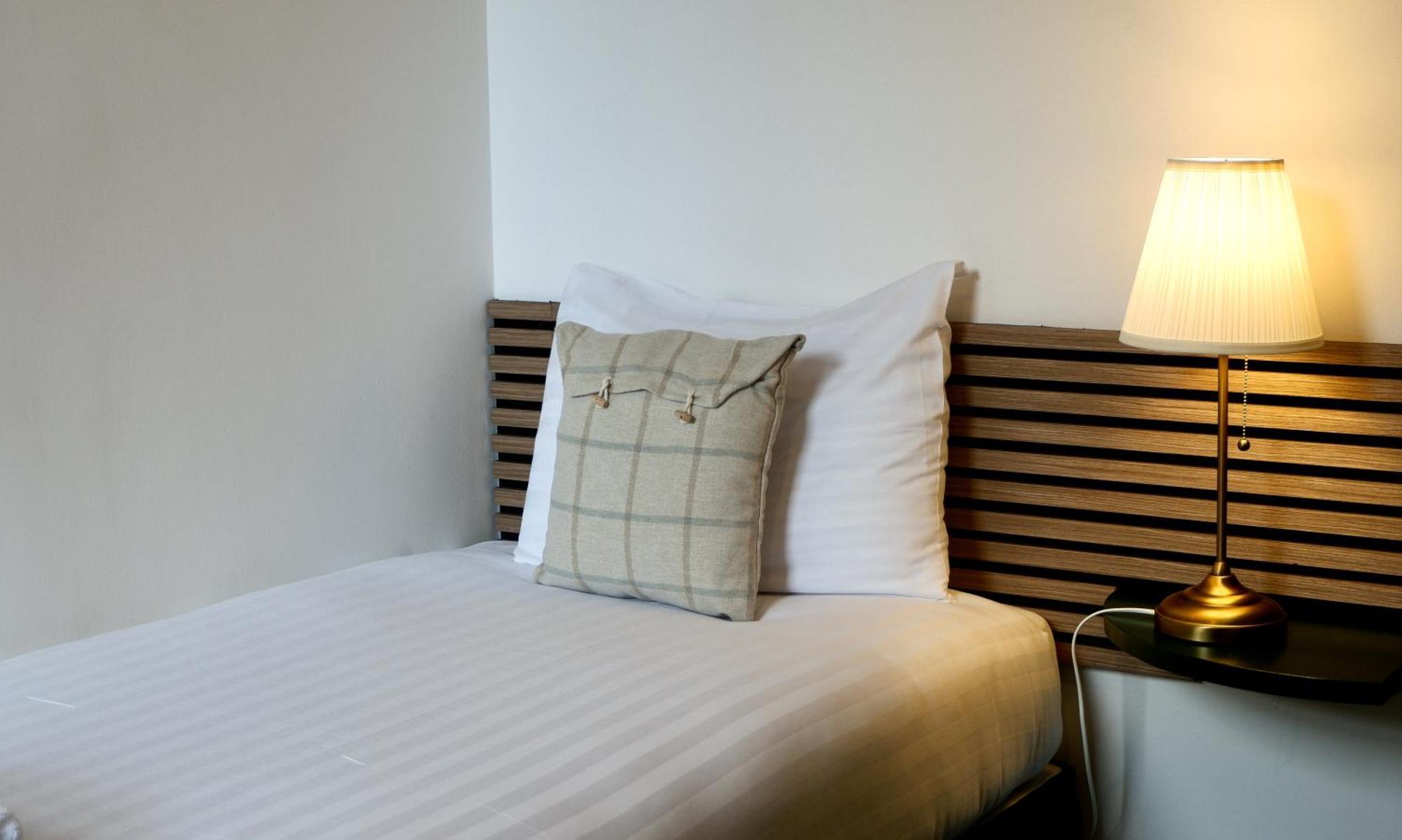 4 Friends House Hotell Edinburg Exteriör bild