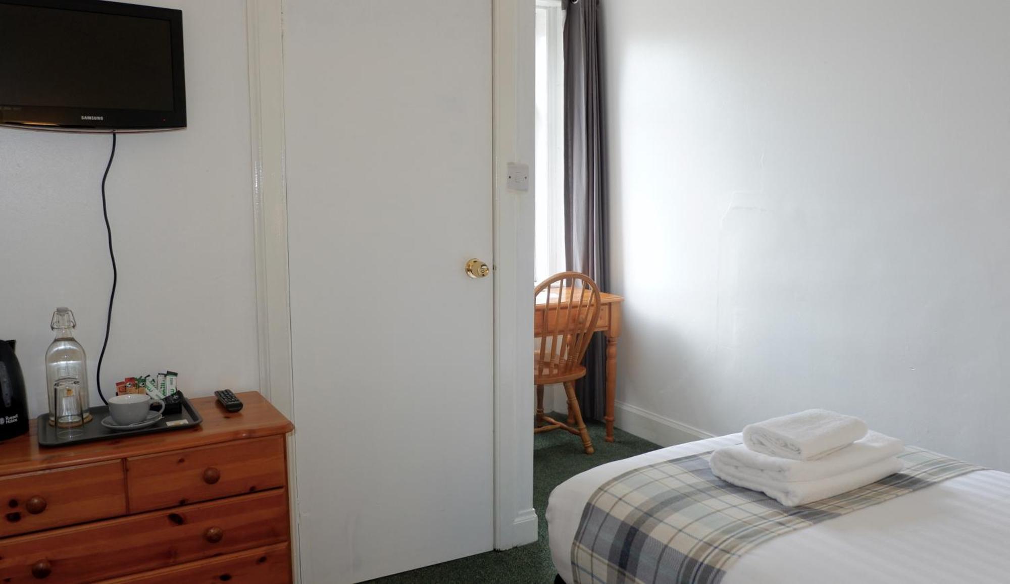 4 Friends House Hotell Edinburg Rum bild
