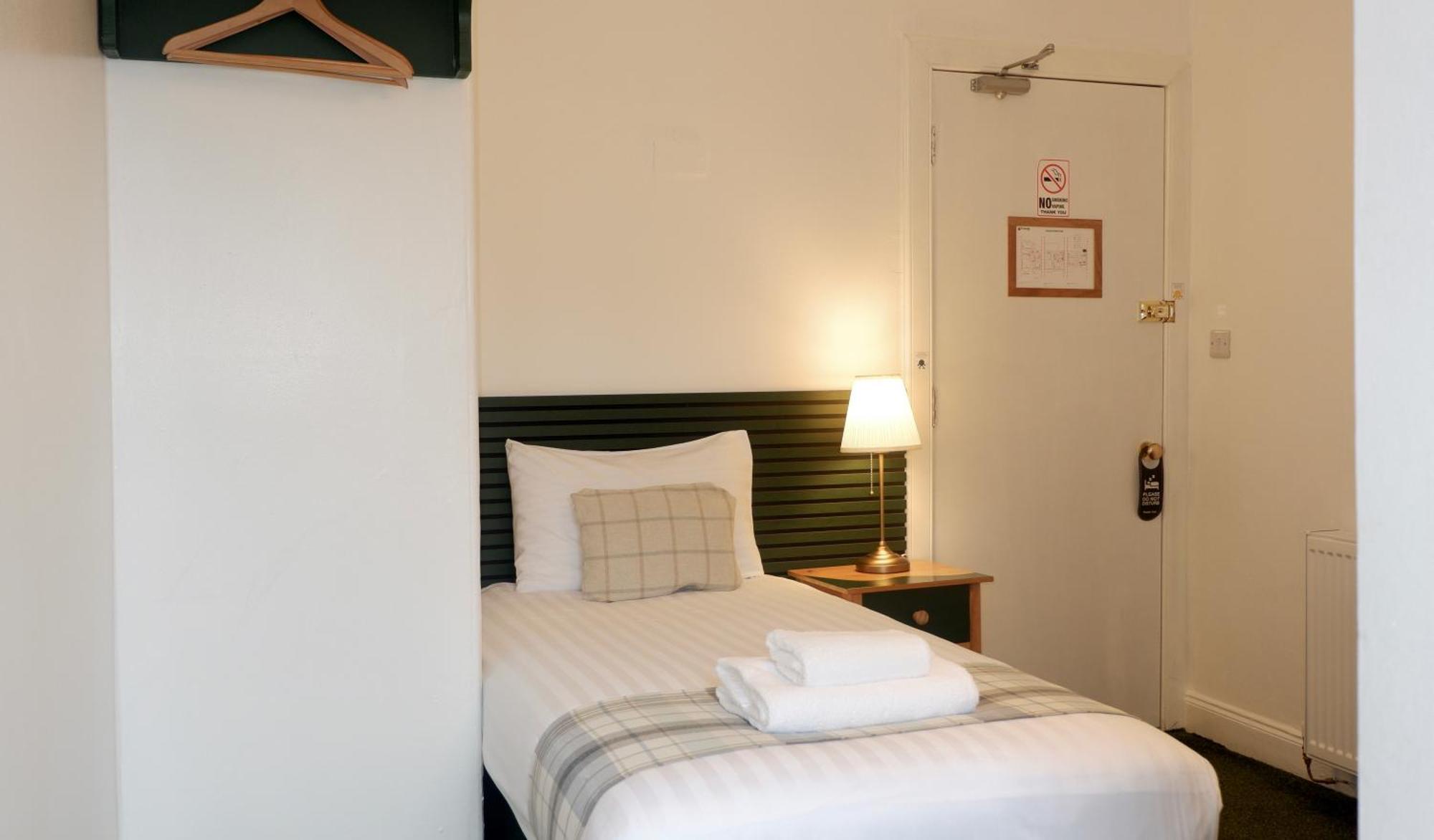 4 Friends House Hotell Edinburg Rum bild