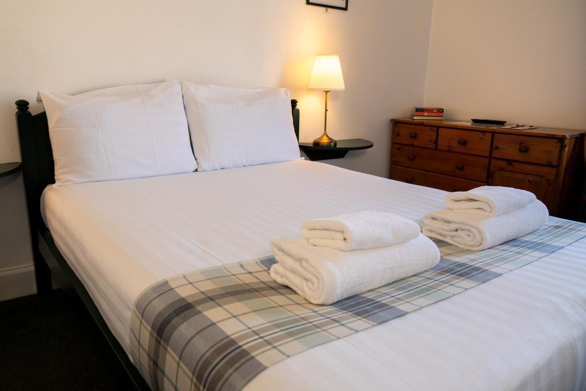 4 Friends House Hotell Edinburg Rum bild