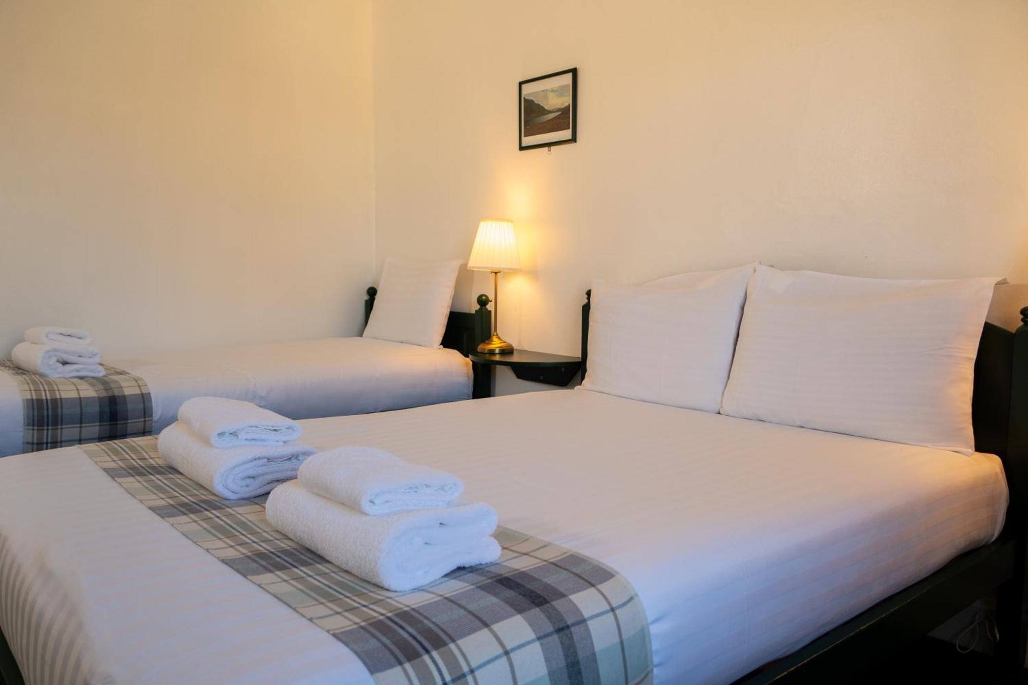 4 Friends House Hotell Edinburg Exteriör bild