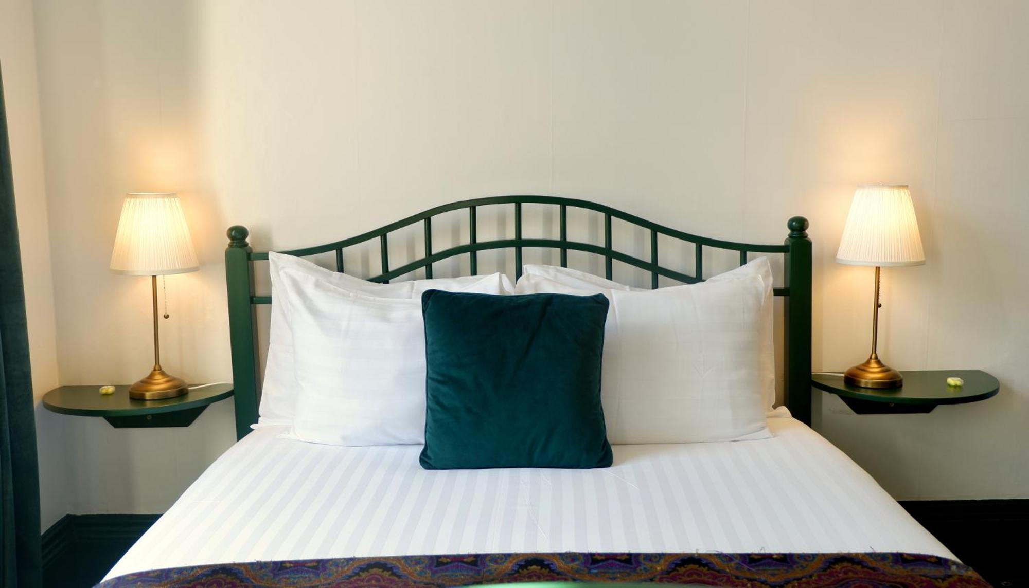 4 Friends House Hotell Edinburg Rum bild